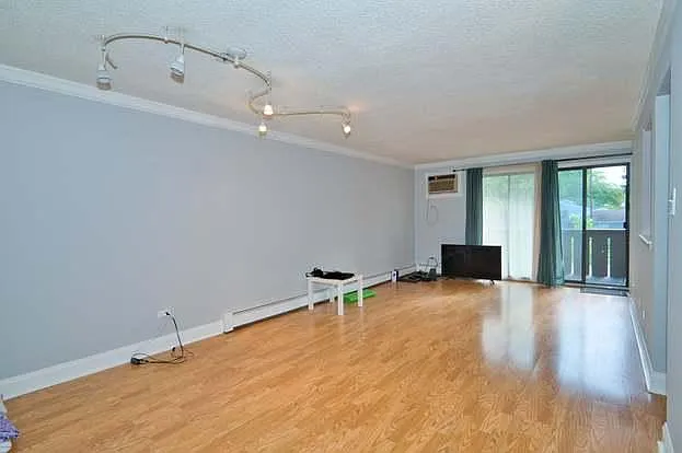 2 bed, 1.5 bath, 1000 sqft, $1,850 — Photo 4