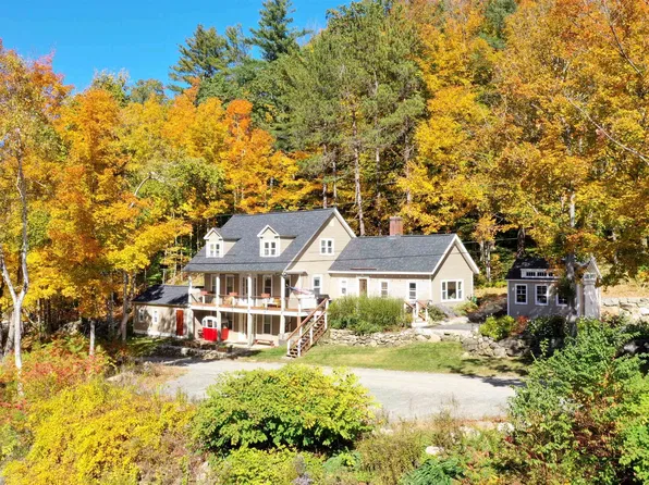 24 Mill Pond Lane, New London, NH 03257