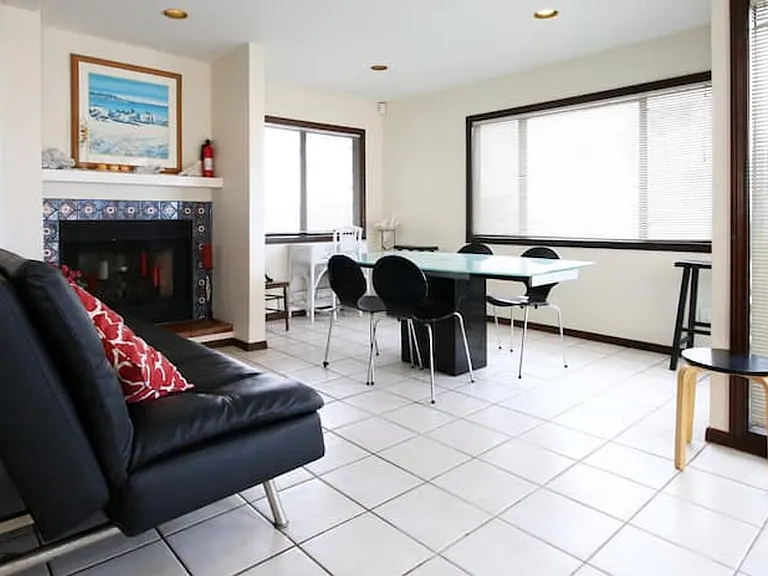 2645 Ocean Front Walk — Photo 50
