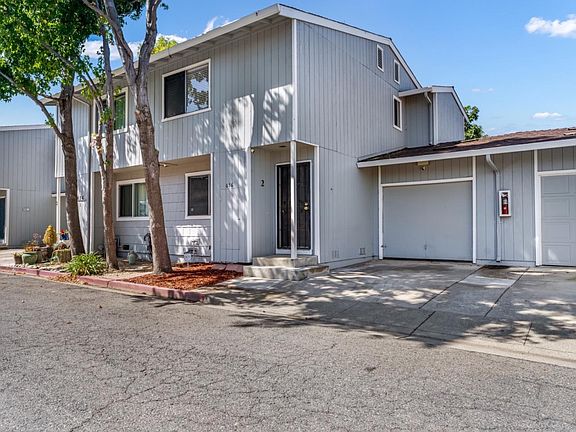 2nd image of 656 Foster Ct APT 2
