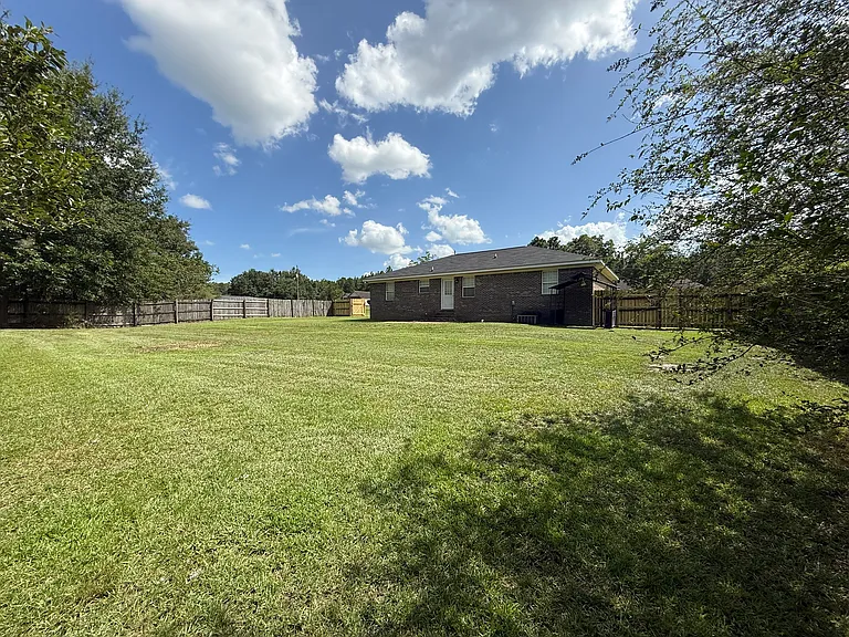 2295 Jordon Ave — Photo 19