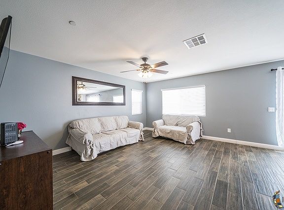 5th image of 614 McCarran Dr