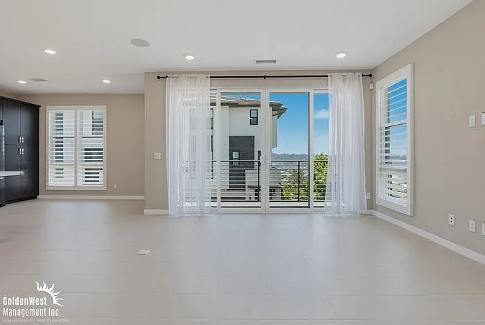 2740 Via Alta Pl — Photo 8