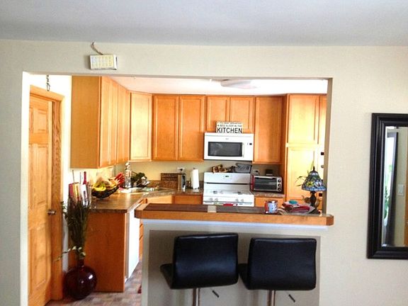 2nd image of 3129 Lee St