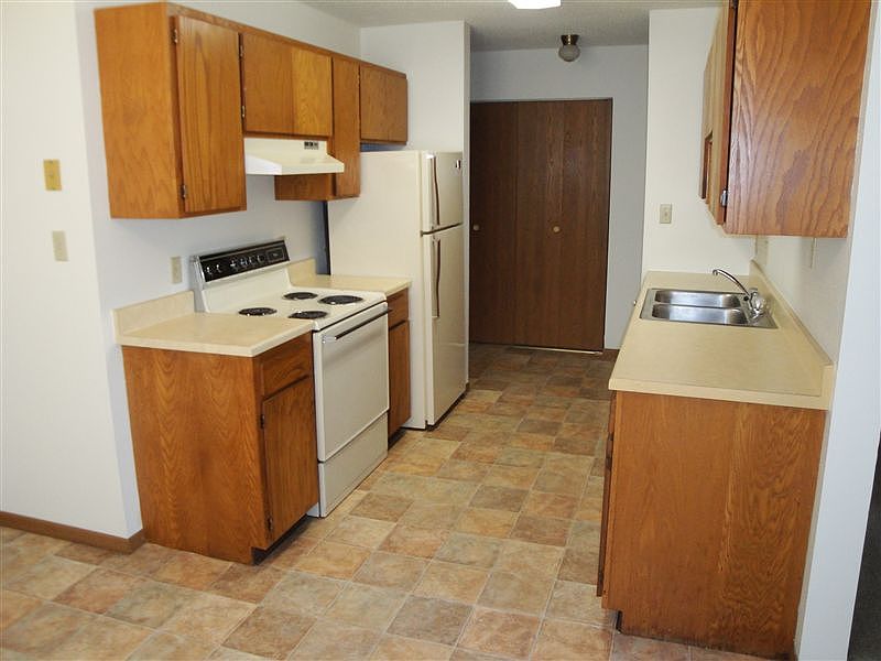 1st image of 2839 20th Ave S