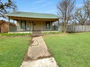 301 S Bond St, Whitewright, TX 75491