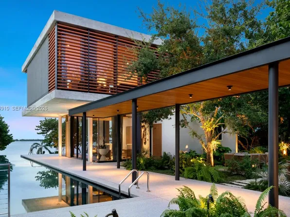 845 E Di Lido Dr, Miami Beach, FL 33139