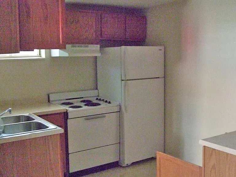 353 McAlpin Ave — Photo 2
