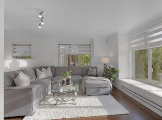 8084 120a St #202, Surrey, BC V3W 1V2