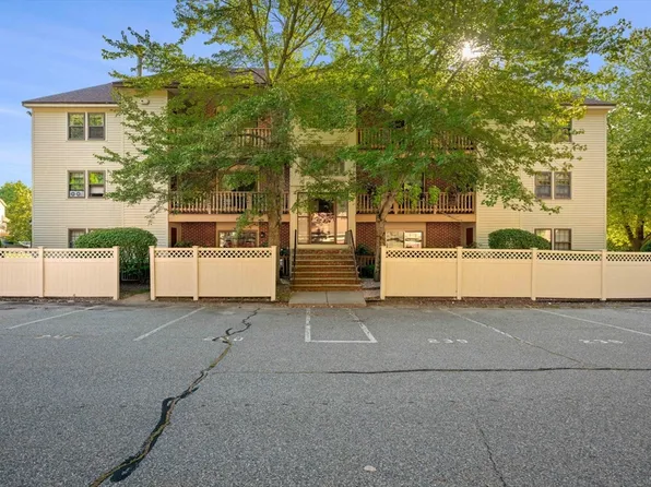 245 Apache Way Unit 245, Tewksbury, MA 01876