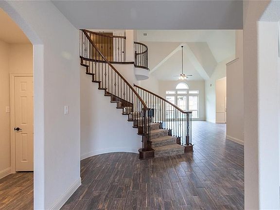4th image of 7155 Playa Imperial Ln