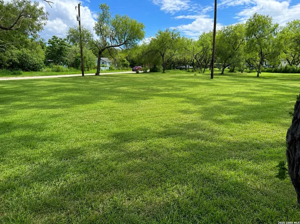 TBD E 2nd LOT 9, Elmendorf, TX 78112