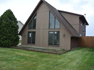 122 Potomac Dr, Elyria, OH