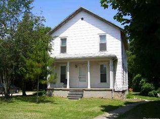 105 Monroe St APT 1, Saline, MI 48176