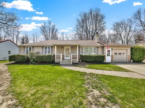 1211 Dodge Rd, Getzville, NY 14068