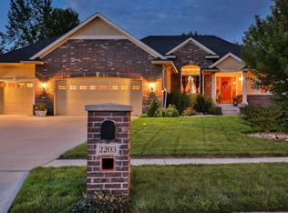 2203 SW Ridgeway Ct, Ankeny, IA 50023