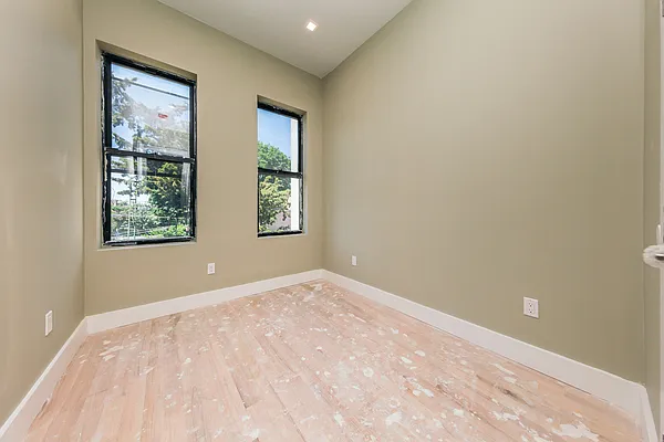 Rented by Nooklyn NYC LLC | media 33