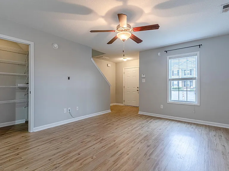 133 Glen Cannon Dr — Photo 6