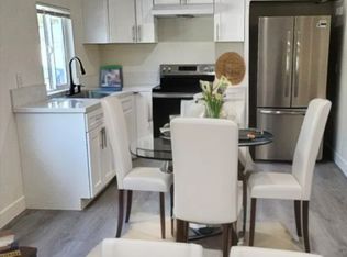 1772 N Allen Ave #A, Pasadena, CA 91104