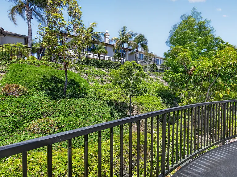 23611 Marin Way — Photo 33