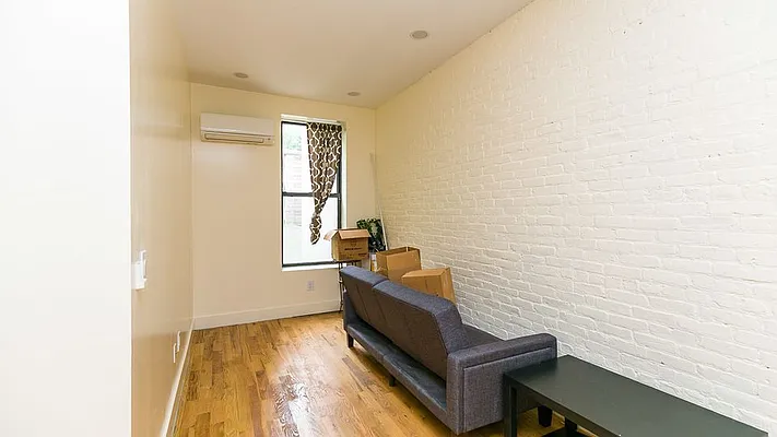 Rented by Nooklyn NYC LLC | media 11