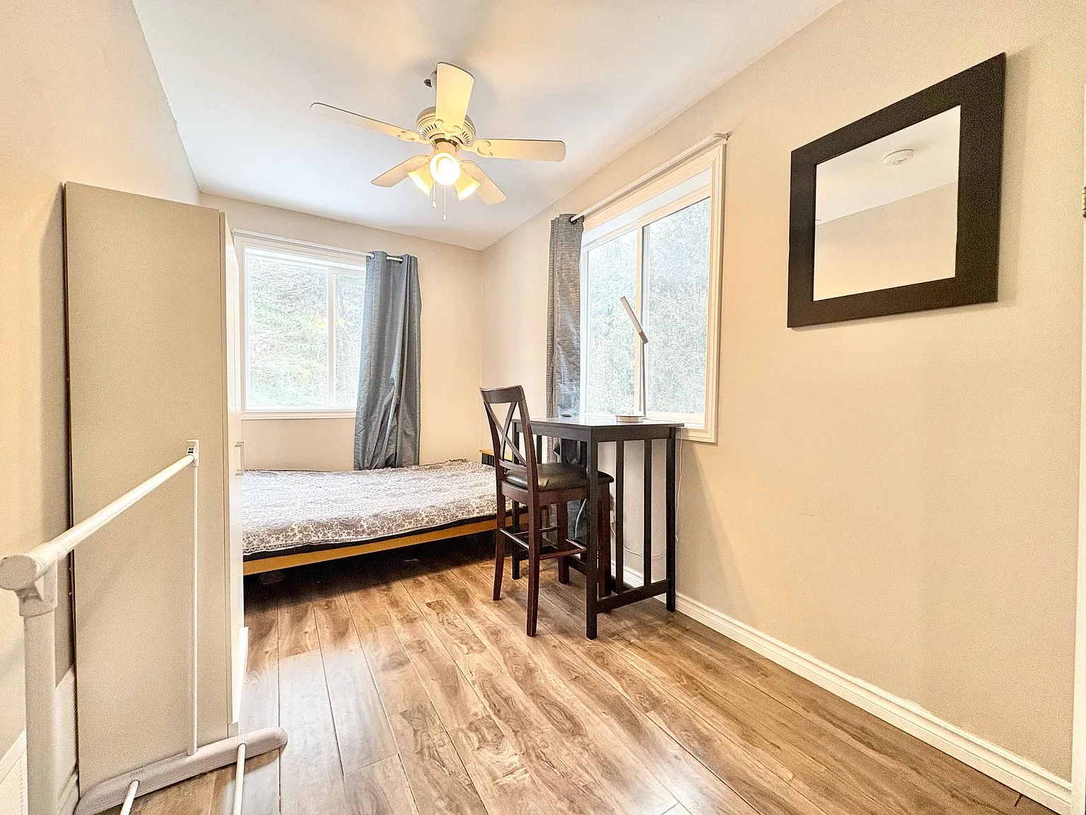 2 bed, 500 sqft, $1,700 — Photo 2