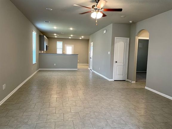 5th image of 7450 French Quarter Ct