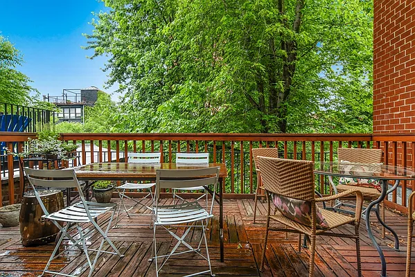 Sold by Corcoran | media 27