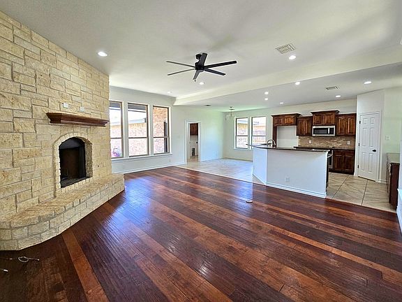2nd image of 5913 Pedernales Dr