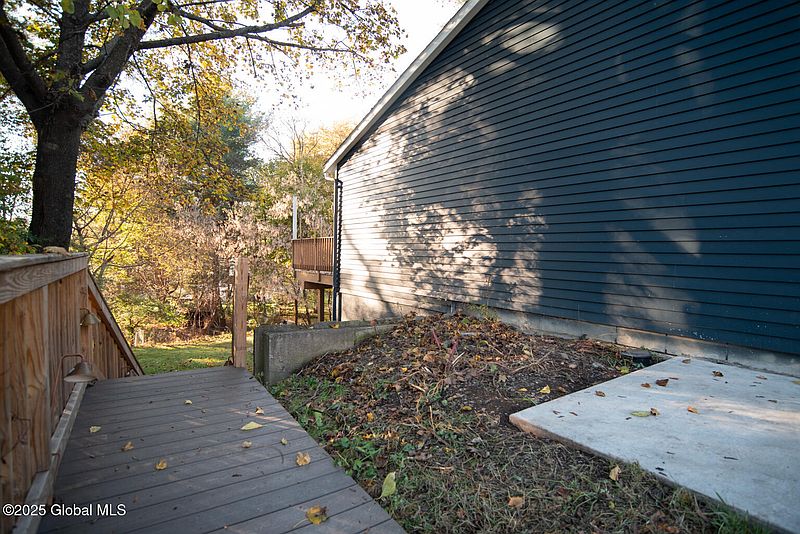 4th image of 18 Alva Street
