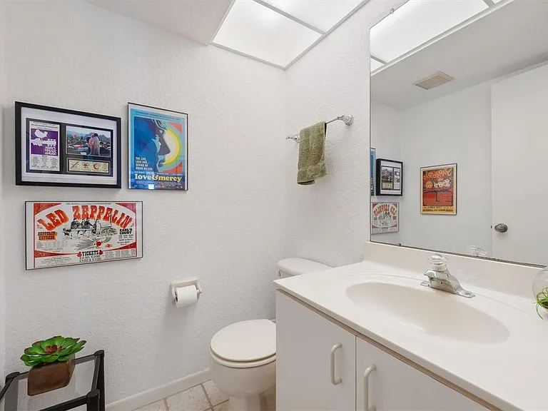 1st floor bathroom