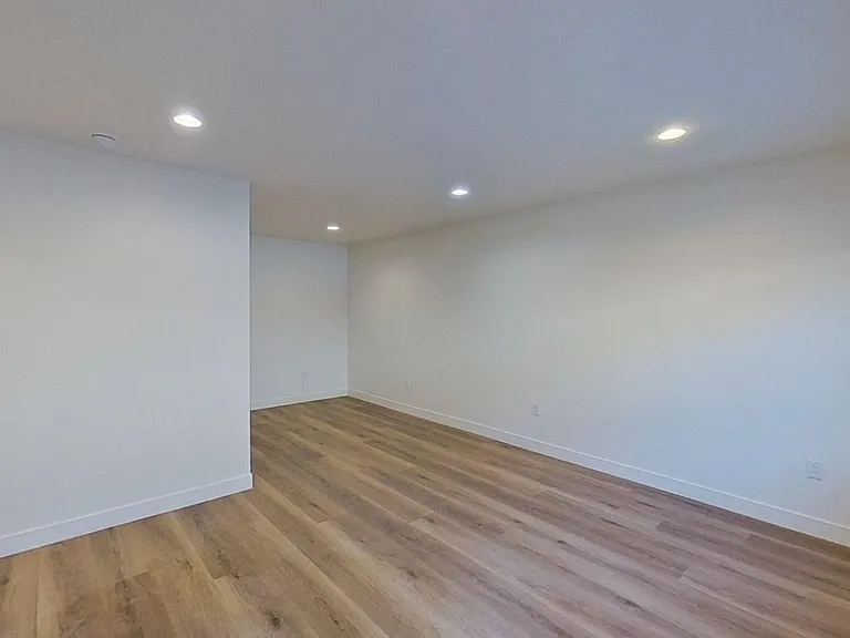 829 N Garfield St — Photo 17