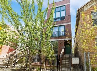 907 N Hermitage Ave #3, Chicago, IL 60622