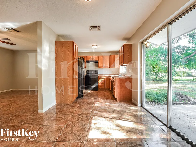 3091 Crane Strand Dr — Photo 6