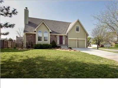 5405 E Prairie Hawk Ln, Wichita, KS, 67220