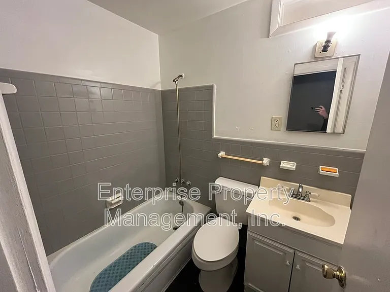 829 Alida Ave — Photo 6
