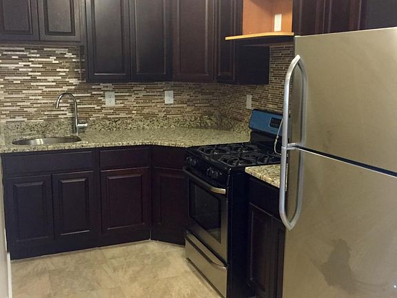 2nd image of 10256 184th St #2