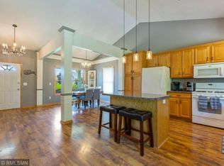 2717 Galway Ct, Hudson, WI 54016