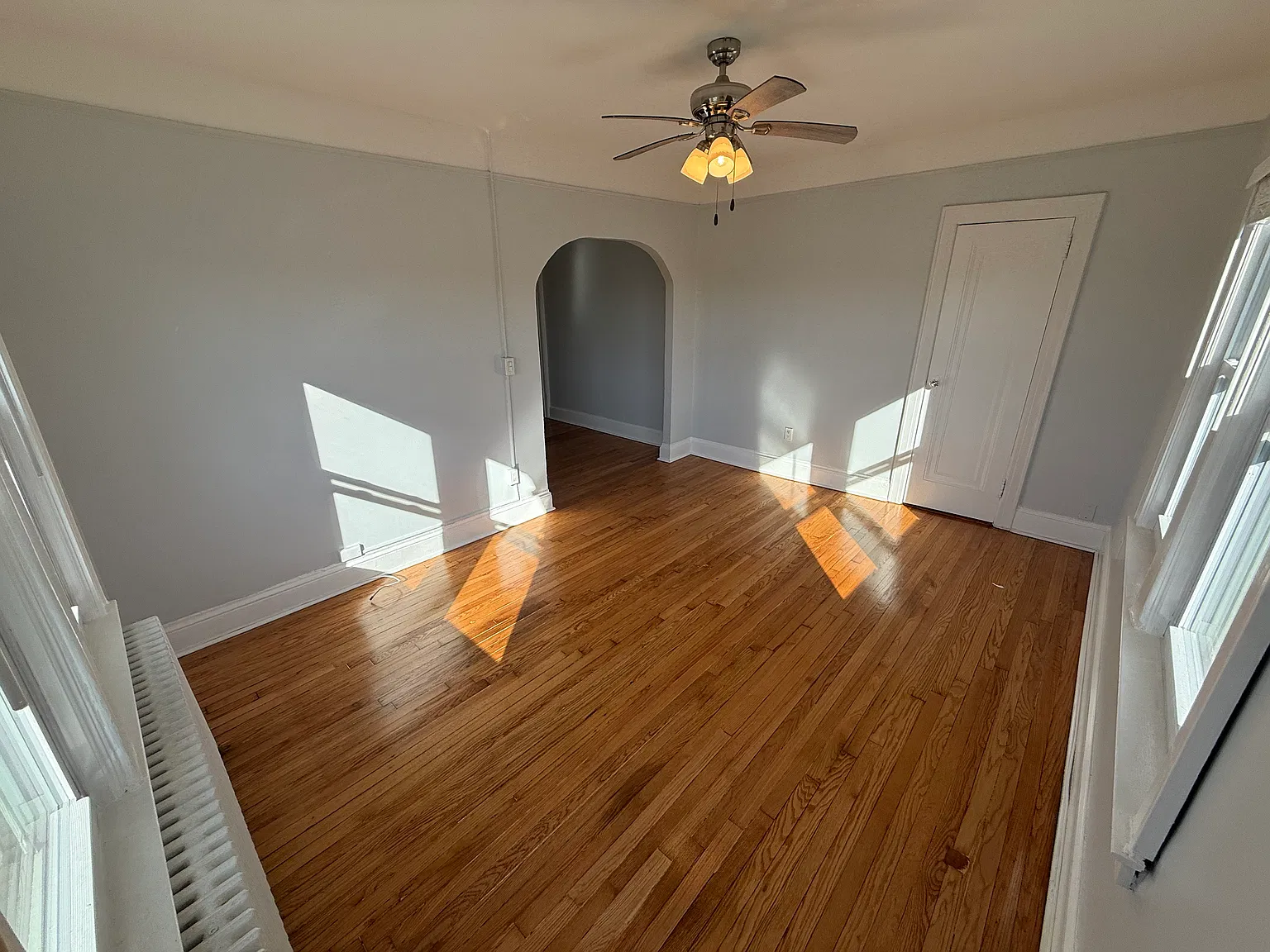 2 bed, 700 sqft, $2,800 — Photo 2