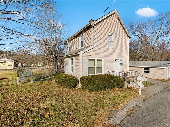 5 Mckinley Lane, Poughkeepsie, NY 12601 | MLS #H6266375 | Zillow