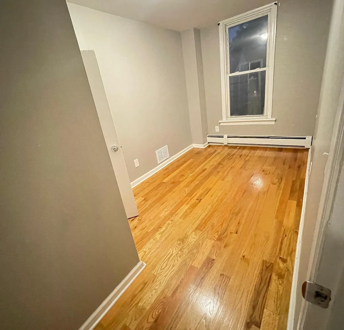 2 bed, 1150 sqft, $2,700 — Photo 2