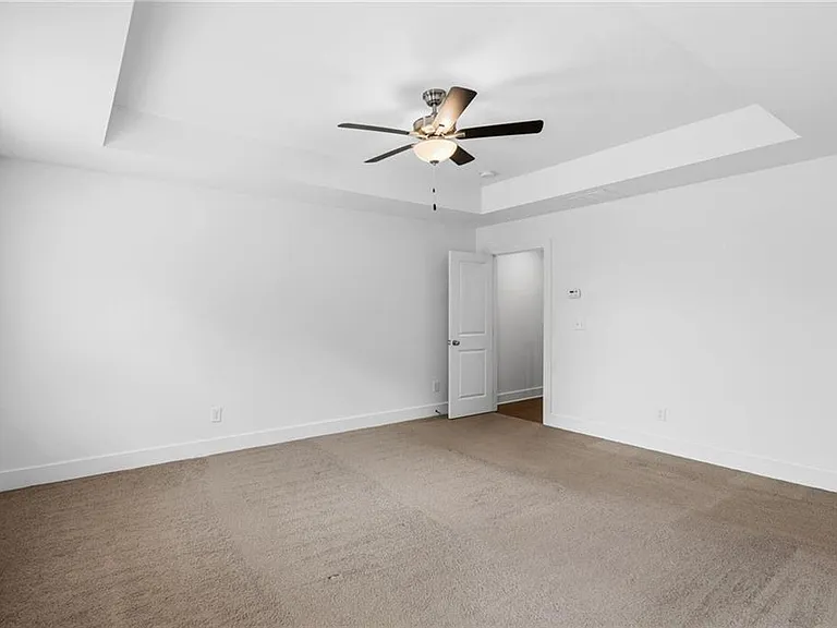 5372 Brooklands Dr — Photo 17