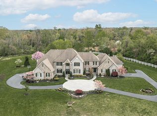 2810 Windy Bush Rd, Newtown, PA 18940