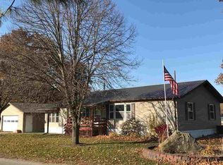 444 Park Drive Rd, Harpers Ferry, IA 52146