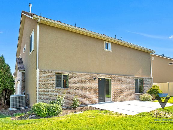 1143 W 150 N Springvile-5_07062021