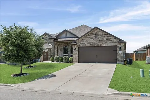 8807 Hidden Oaks Dr