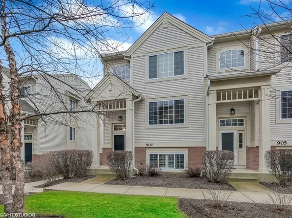 907 Pheasant Trl, Saint Charles, IL 60174