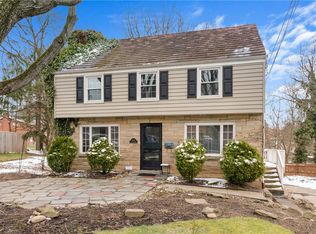 414 Sylvania Dr, Pittsburgh, PA 15229
