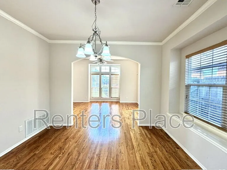 1012 S Desert Palm Ave — Photo 6