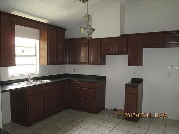 3rd image of 3715 Narroline Dr